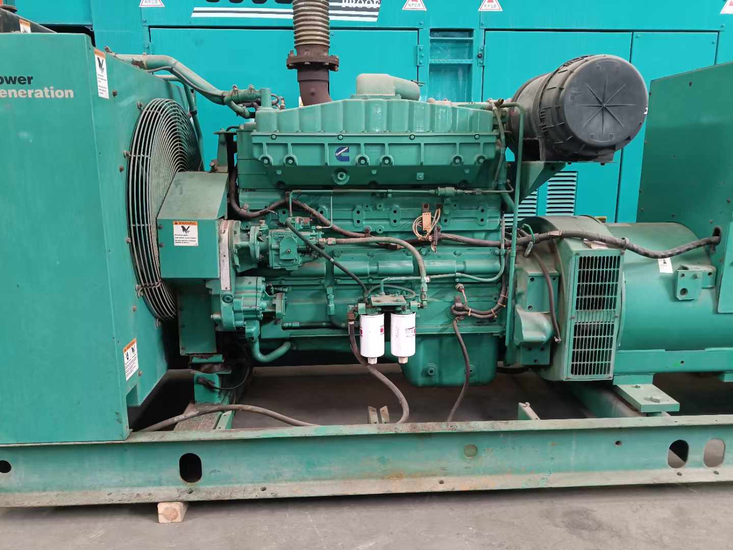 丰满过载会对 600kW 柴油发电机组造成哪些损害？
