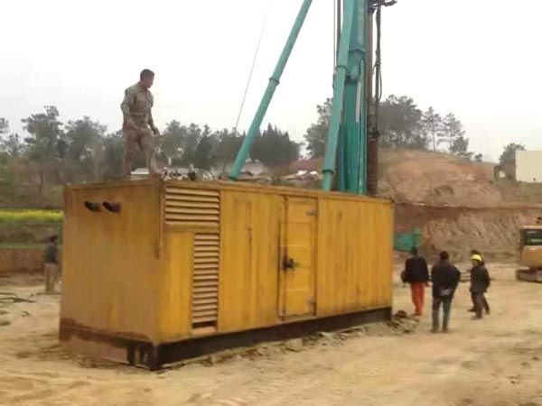 丰满如何判断水冷式机油散热器密封件是否需要更换？